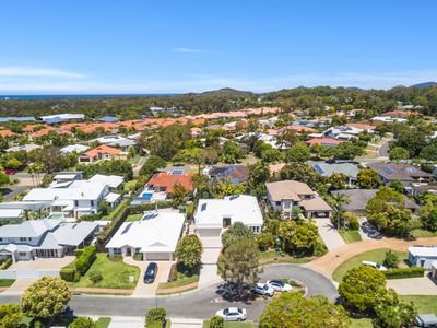 17 Greenside Court, Peregian Springs