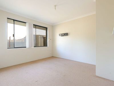 1 Kookynie Loop , Baldivis