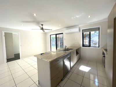 27  Stoneybrook Drive, Glen Eden