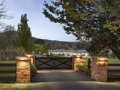 26 Honour Avenue, Mount Macedon