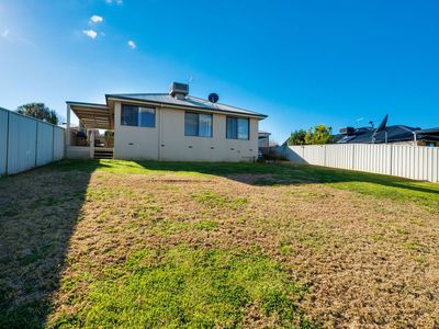 2  SWIFT COURT, Wodonga