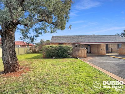 1 / 10 Sturt Circle, Dubbo
