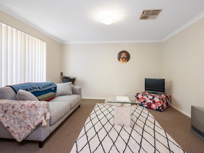 33A Longmore Parade , Broadwood