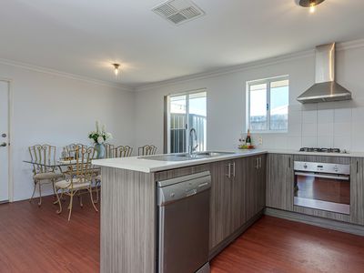 16 Harford Grove, Yanchep