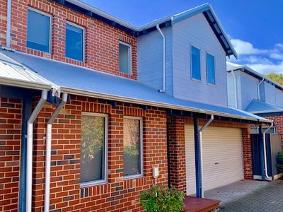 3b Temple Street, Victoria Park