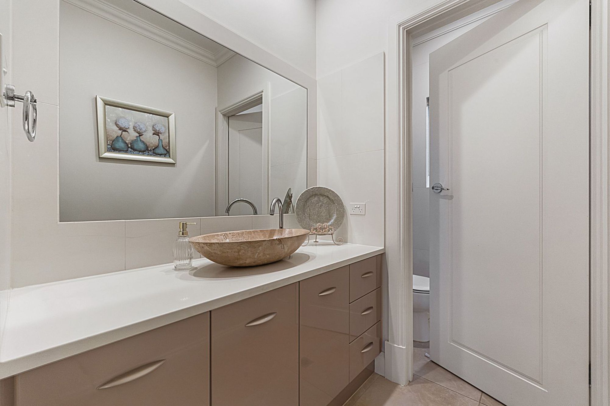 24B Renown Avenue, Tranmere