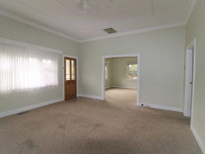 17 The Avenue, Seymour