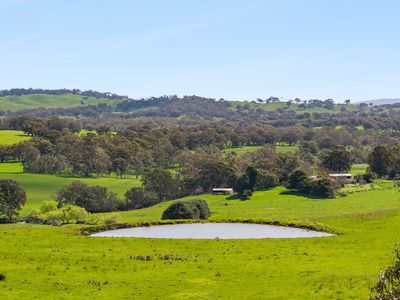 1469 Kyneton-Redesdale Road, Barfold
