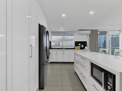 70 / 29-39 Woodroffe Ave, Main Beach