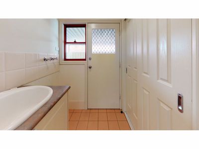 112 Bultje Street, Dubbo