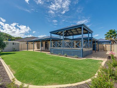 4 Trumpeter Parade, Yanchep