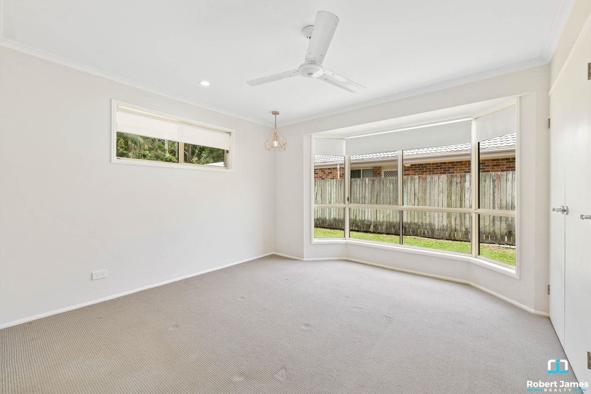 27 Tinaroo Place, Tewantin