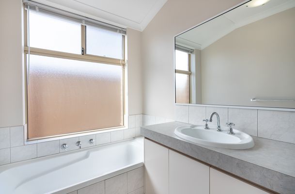1 Excelsior Meander, Warnbro