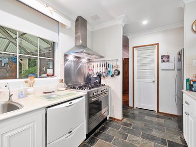 30 Regency Drive, Thornlie