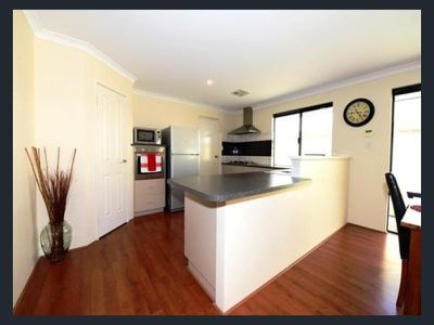 22 Quenda Drive, Canning Vale