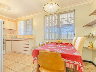 12 Adamson Rd, Parmelia