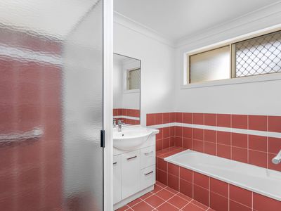 2 / 10 Greenview Close, Forster