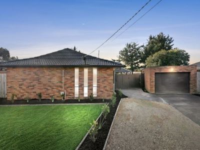 12 Sittella Court, Werribee