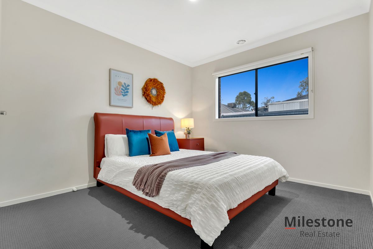 6 Galileo Way, Cranbourne West