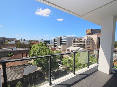 515 / 38 Kitchener Parade, Bankstown