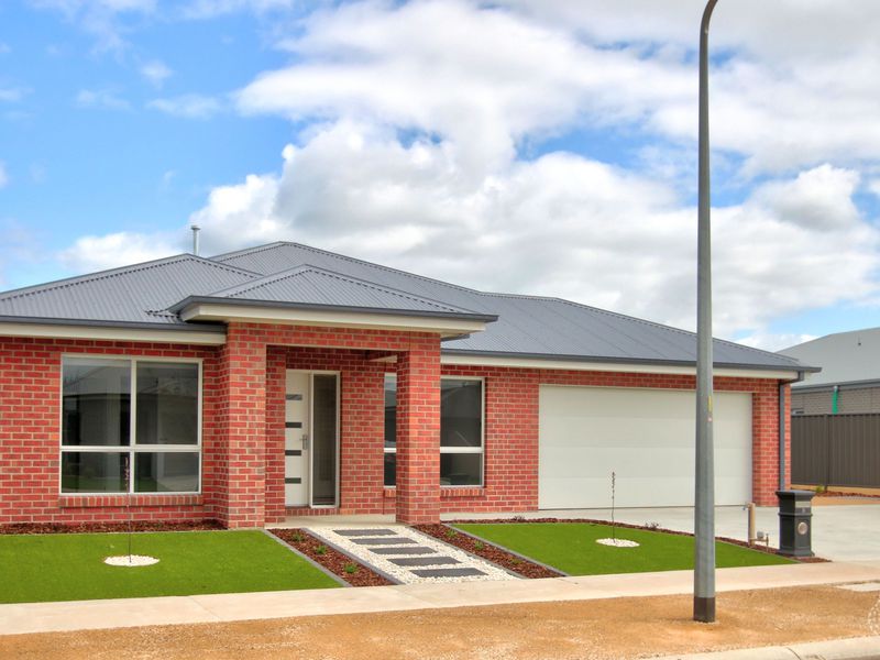 3 Wirth Court, Horsham