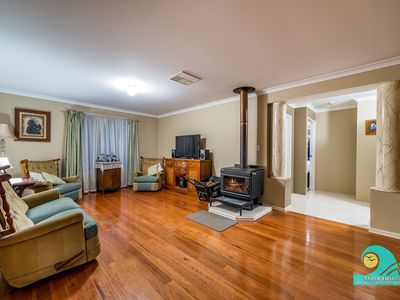 86 Lagoon Drive, Yanchep