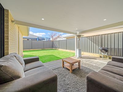 19 Echidna Street, Banksia Grove
