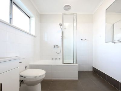 5 / 7 Burns Avenue, Clayton South