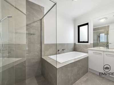 7 Hirst St, Cranbourne North