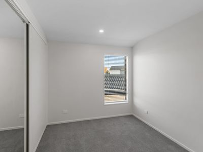 17 Eminence Drive, Northwood