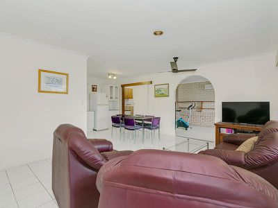 17 Devon Street, Rochedale South