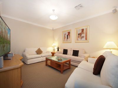 19B Lake Terrace West , Mount Gambier