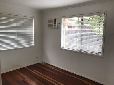 15 Lamorna Street, Rochedale South