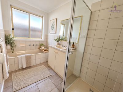 9 Lynch Court, Altona Meadows
