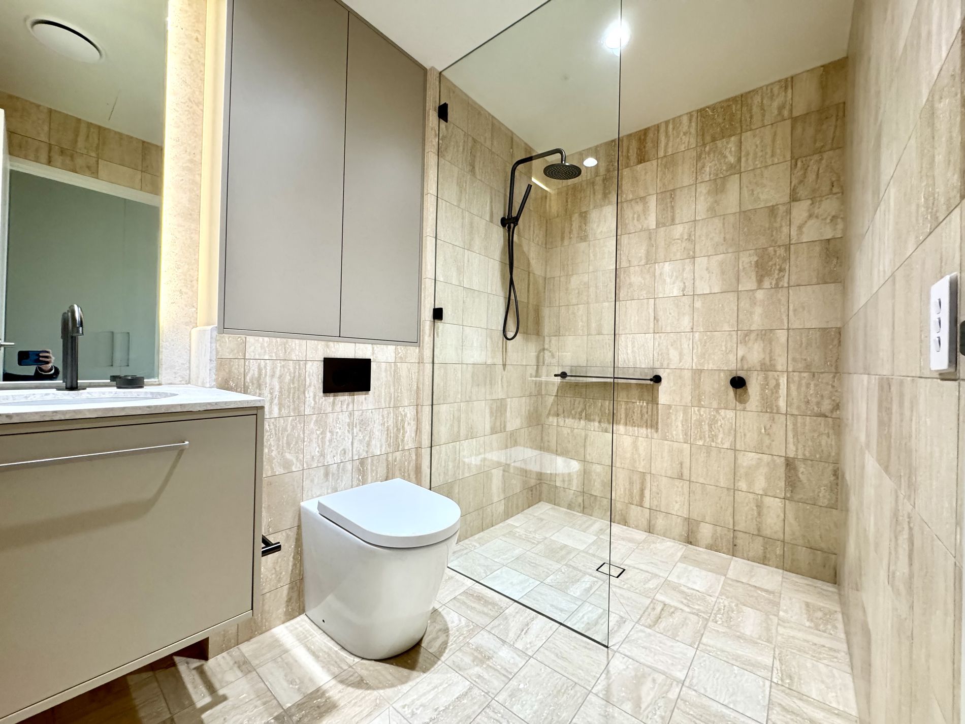 405 / 137 Anzac Parade, Kingsford