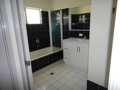 12 Racecourse Road, Cooktown