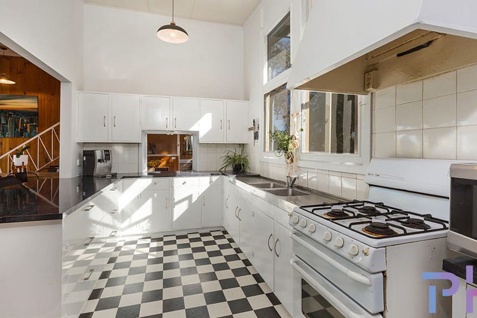 227 Eaglehawk Road, Long Gully