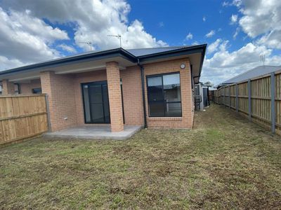 3 Caputar Way, Lochinvar