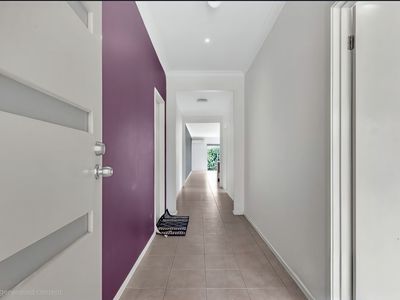 7 Jells Place , Caroline Springs