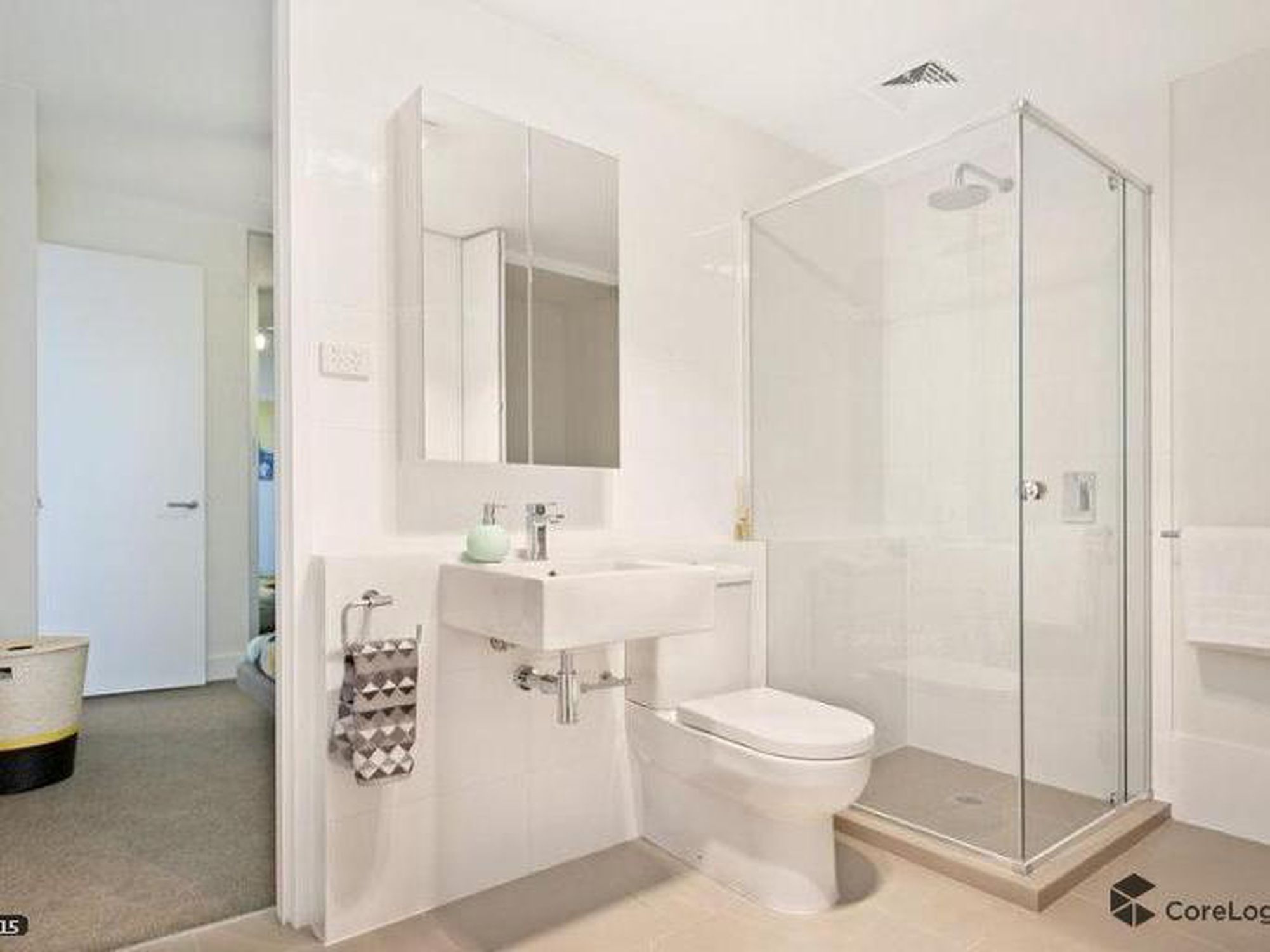 305  301 St. Clair Avenue, St Clair