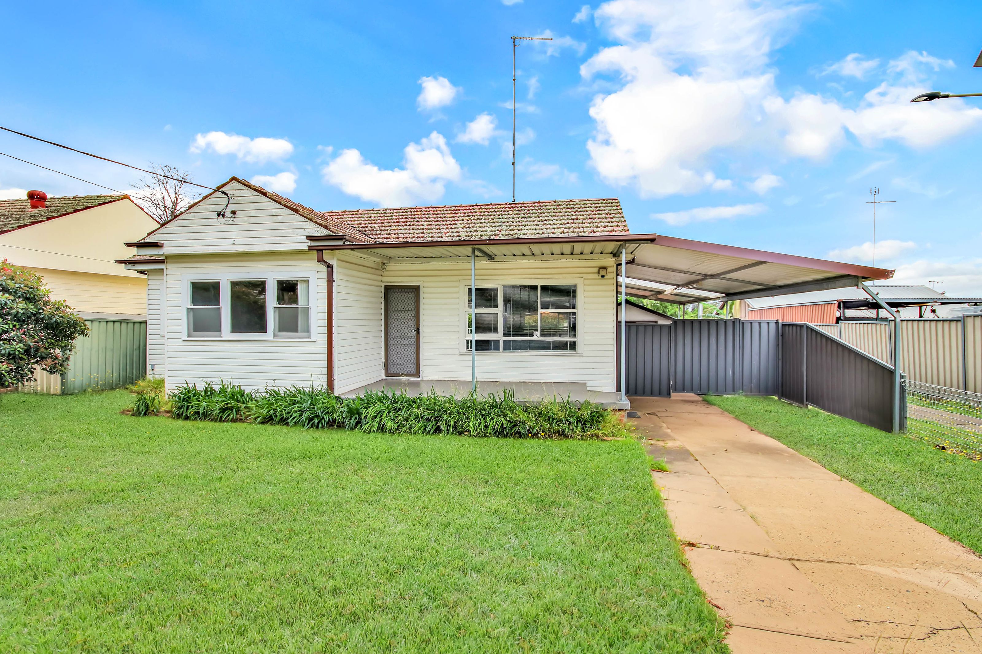 35 Anthony Crescent, KINGSWOOD