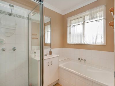 18 Colonial Court, Raceview