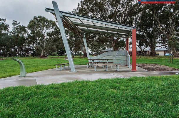 28 Silvergum Way, Craigieburn