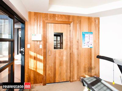 808 / 251 Hay Street, East Perth