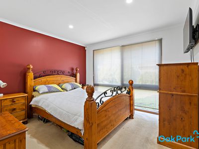 95 Harricks Crescent, Attwood