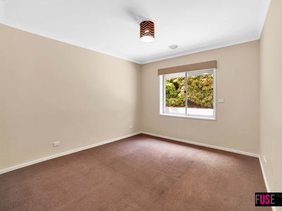 7 Walter Close, Jerrabomberra