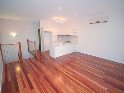 2 / 55 Douglas Street, Greenslopes