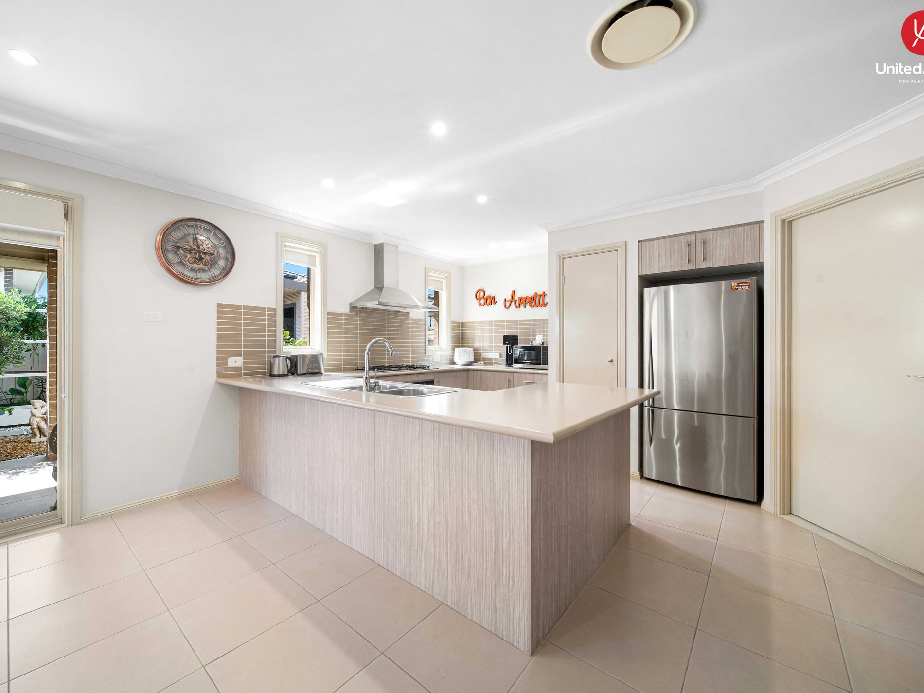 4 William Buckley Drive, Carnes Hill