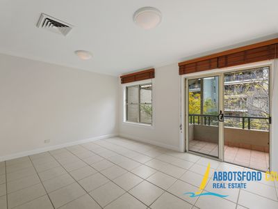 8 / 2 Harbourview Crescent, Abbotsford