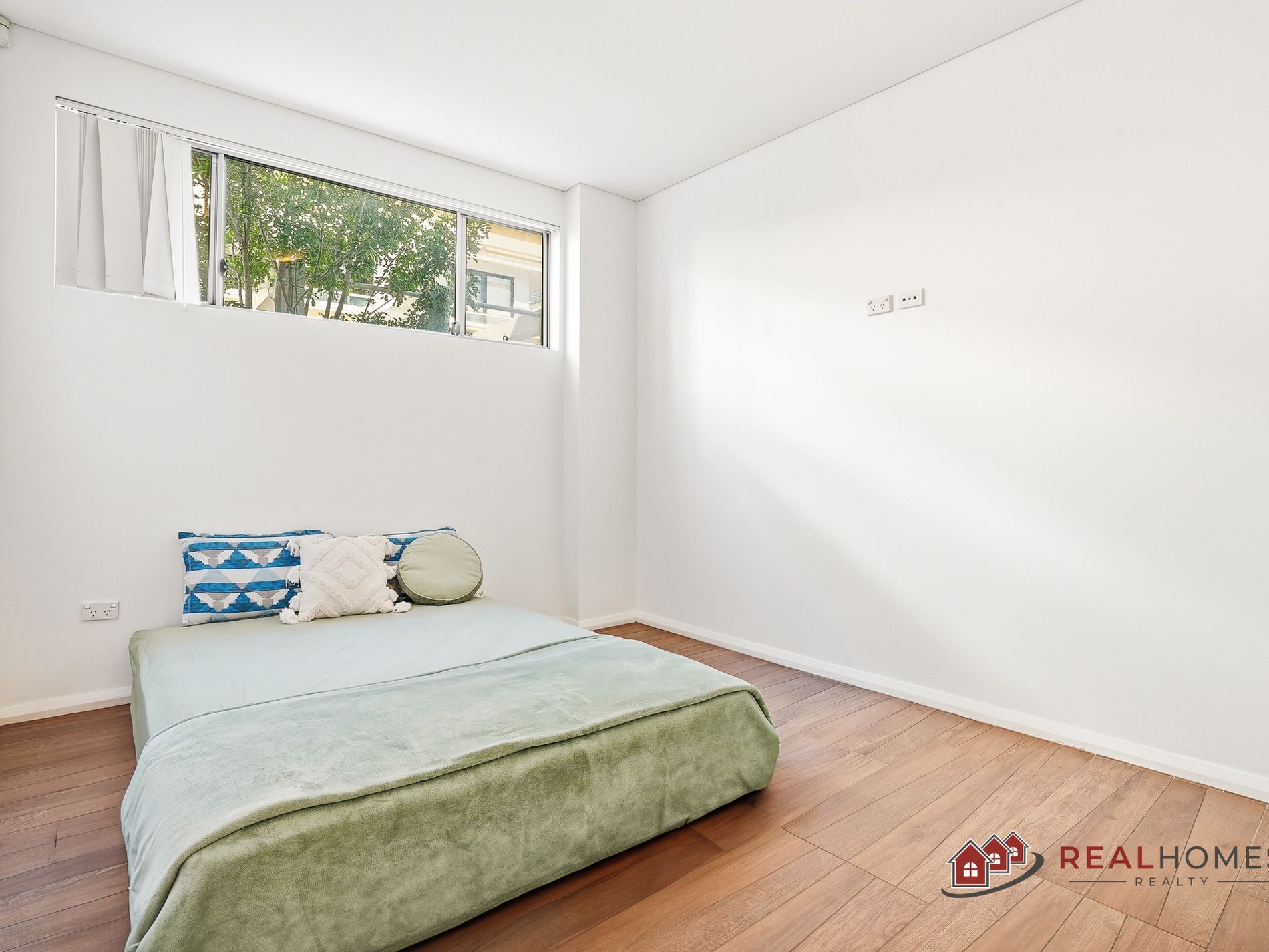 80 / 56 Lakeside Parade, Jordan Springs